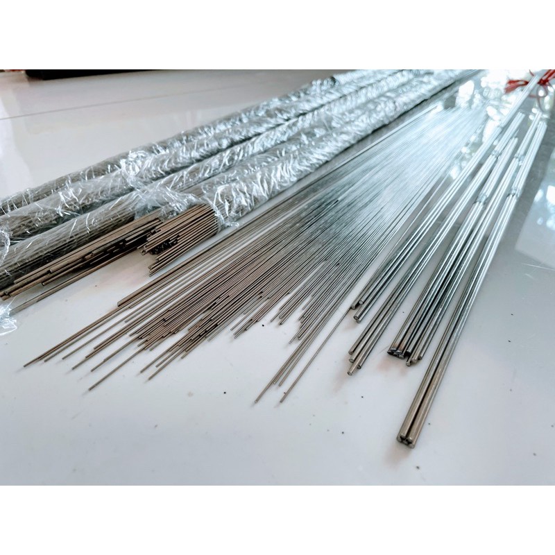 ลวดสปริงสแตนเลส304 แท้คุณภาพดี จัดส่งเป็นเส้นตรง หนา 0.6-3 มิล มีความยาว 50-100 cm.