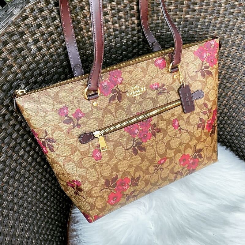 gallery tote by coach