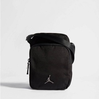 กระเป๋าสะพายข้าง Jordan Airborne Crossbody Bag ของแท้