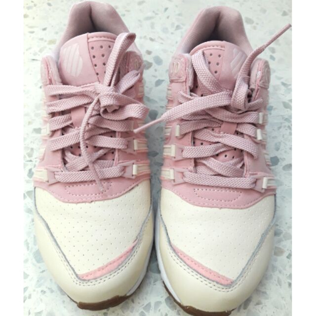 รองเท้า kswiss (มีโค้ดลด)