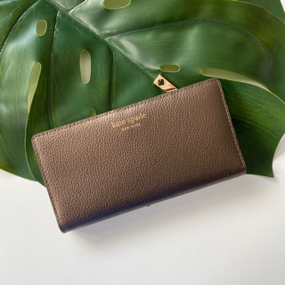 1,890฿  กระเป๋าสตางค์ Kate spade slim