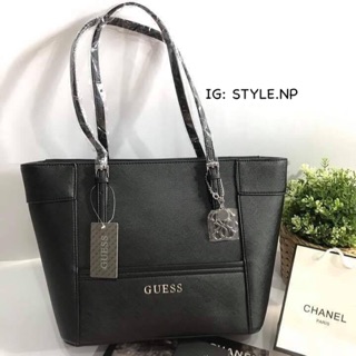 GUESS Delaney Small Classic Tote