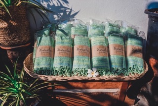 ผ้าพันคอทอมือ ของฝาก ของชำร่วย ของชำร่วยงานแต่ง ของขวัญงานเก…