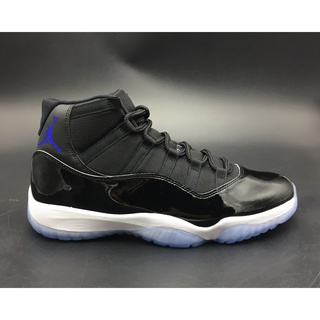 รองเท้าบาสเก็ตบอล Air Jordan 11 Space Jam สีดํา และสีขาวเข้ม 378037-003