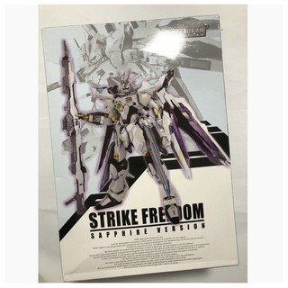 MC 1/100 Strike Freedom Ver.Sapphire [Metal Gear]