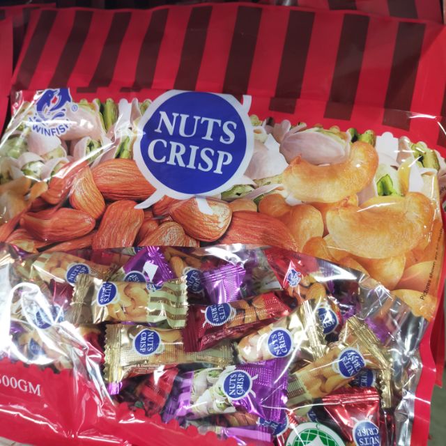 Nuts. Crisp. ถั่วหลายชนิดรวมกัน