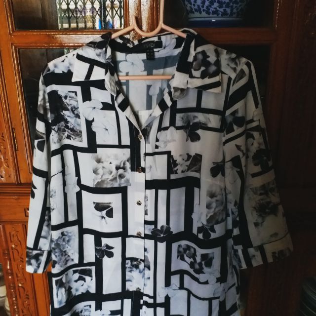 เสื้อเชิ๊ตยี่ห้อ ITOKIN