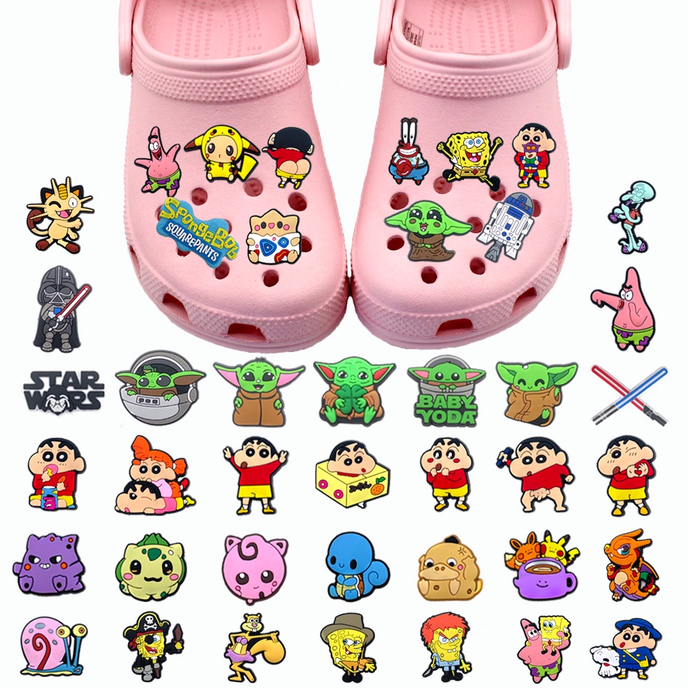Jibbitz 1pcs Shoe charms การ์ตูน ปิกาจู สตาร์วอร์ส เครยอน ชินจัง SpongeBob SquarePants Crocs Pin diy รองเท้าแตะ decorate accessories PVC ถอดได้ น่ารัก ของขวัญวันหยุดสำหรับเด็กชายและเด็กหญิง