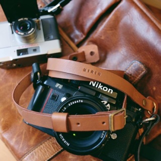 สายคล้องกล้อง Adjustable camera strap