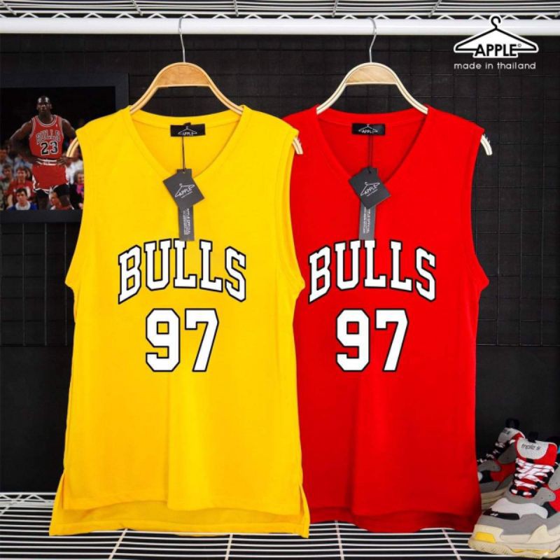 เสื้อกล้าม​  BULLS​ 97​ ตัวละ​ 100​ บาท​