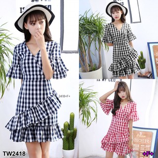 👗Pfashion [ส่งไว!!🚛] P2418 เดรสสก็อตคอวีไขว้ แต่งระบายเฉียง crossed v-neck scottish dress slanting