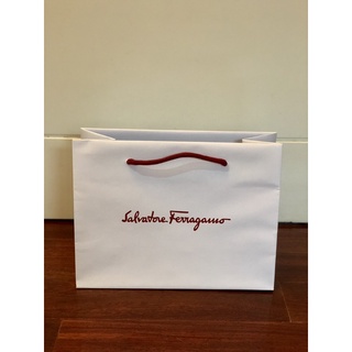 ถุง salvatore ferragamo จากช้อปแท้100%