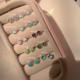 SissyJewelry // ต่างหูเงินแท้ รุ่น พลอยกลม 4mm stud ประดับ พลอยสวารอฟสกี้ Swarovski และ CZ ใส่ติดหูได้ ไม่ลอก ไม่แพ้