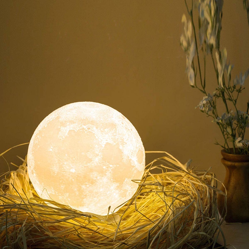 โคมไฟดวงจันทร์ table lamp โคมไฟตกแต่งห้อง Desk Light โคมไฟพกพา (พร้อมขาตั้ง และ ถ่าน ใช้งานได้เลย)