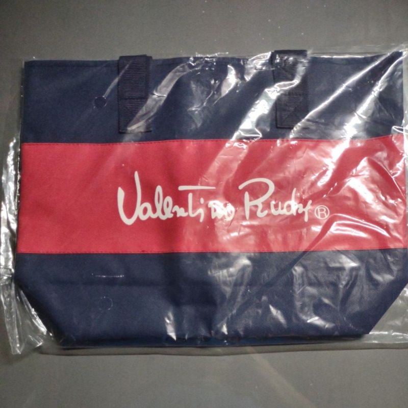 กระเป๋า Valentino Rudy Tote Bag