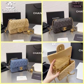 กระเป๋าสะพายข้าง Chanel size8” พร้อมกล่อง