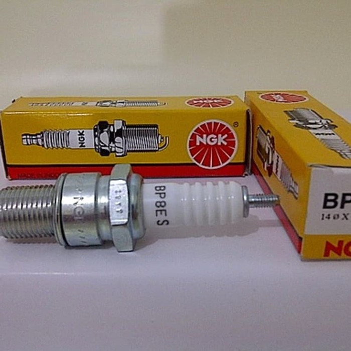 หัวเทียน BP8ES / BP7ES Ninja R RR RXZ Vespa Satria 2T ของแท้ NGK