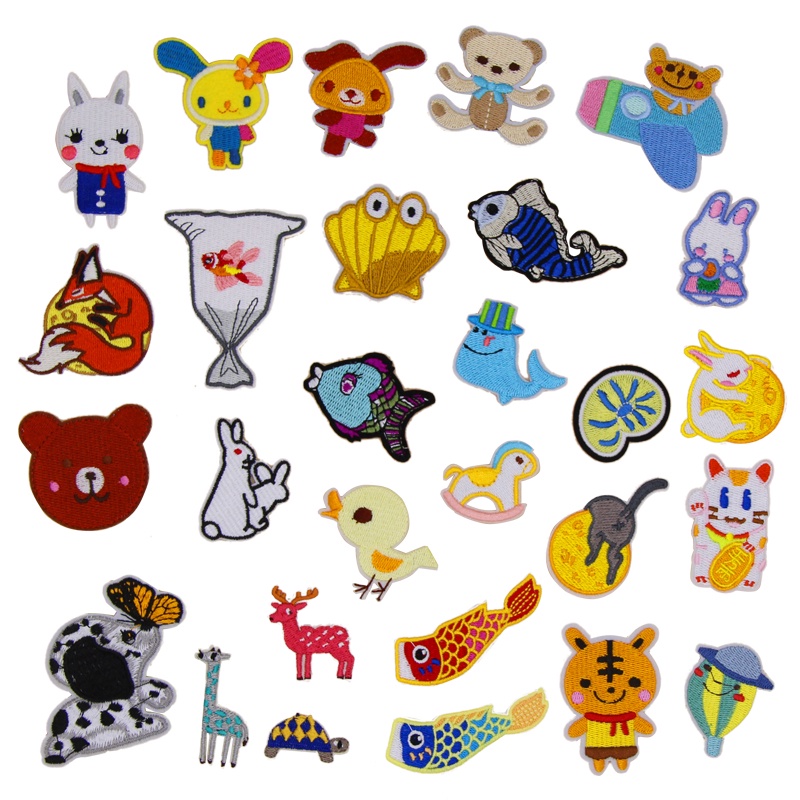 สไตล์ญี่ปุ่น Lucky Cat Fox ปลาทองปลาคาร์พ Streamer Rogue กระต่ายหมีและสัตว์ขนาดเล็กอื่นๆเย็บปักถักร้