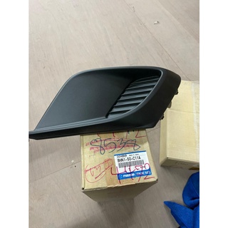 65. BHN150C11A ฝาครอบไฟตัดหมอกหน้าขวา.รุ่นไม่มีช่องไฟ MAZDA3 SKYACTIV. ปี2013-2014 เบิกศูนย์ มาสด้า (MDBPHO)