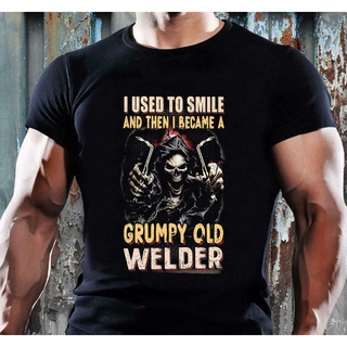 เสื้อยืดโอเวอร์ไซส์เสื้อยืด พิมพ์ลายมังงะ I Became A Grumpy Old Welder เหมาะกับของขวัญวันแม่ สไตล์มินิมอล สําหรับยิ้มS-3