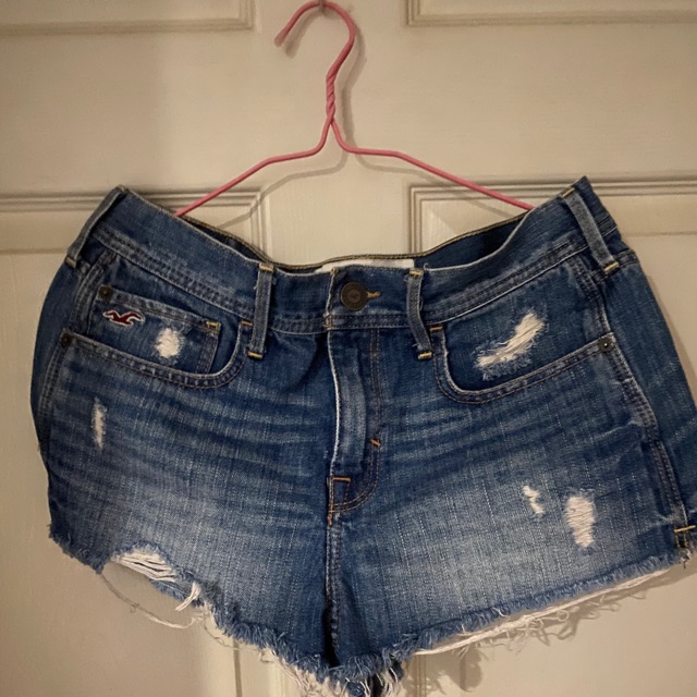 กางเกงขาสั้น Hollister