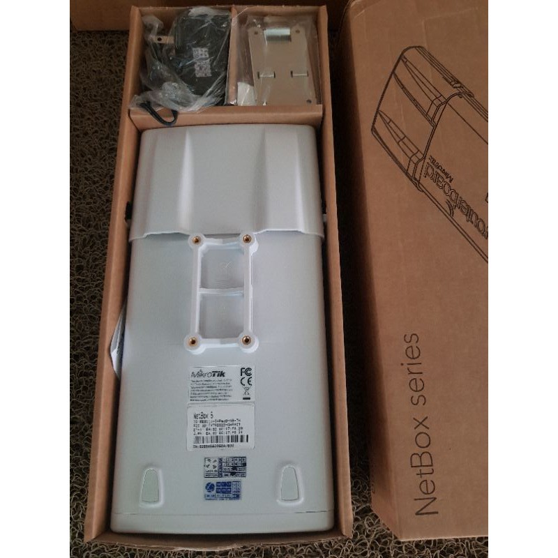 Mikrotik NetBox 5 RB911G-5HPacD-NB