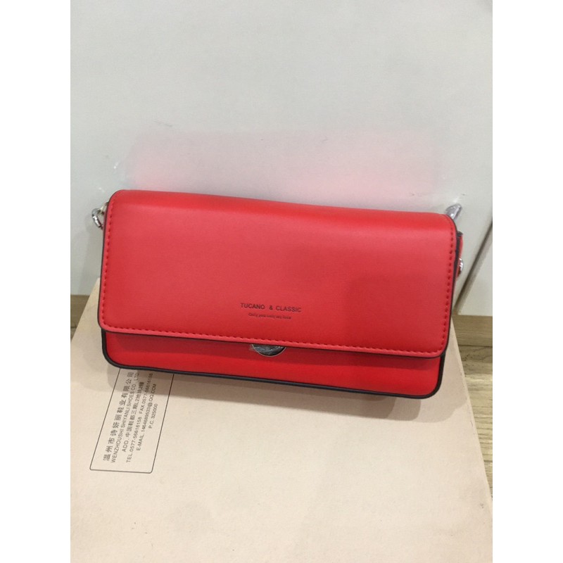 กระเป๋าถือ Tucano ในประเทศจีน