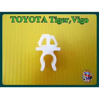 พลาสติกรับเหล็กค้ำ Toyota Tiger Vigo