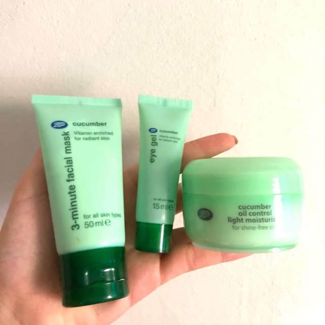 เซต cucumber boots ของใหม่ ขายทั้งเซต 200 บาท