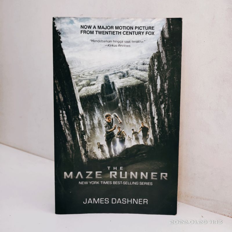 หนังสือลดราคา นิยาย The Maze Runner #1 โดย James Dashner