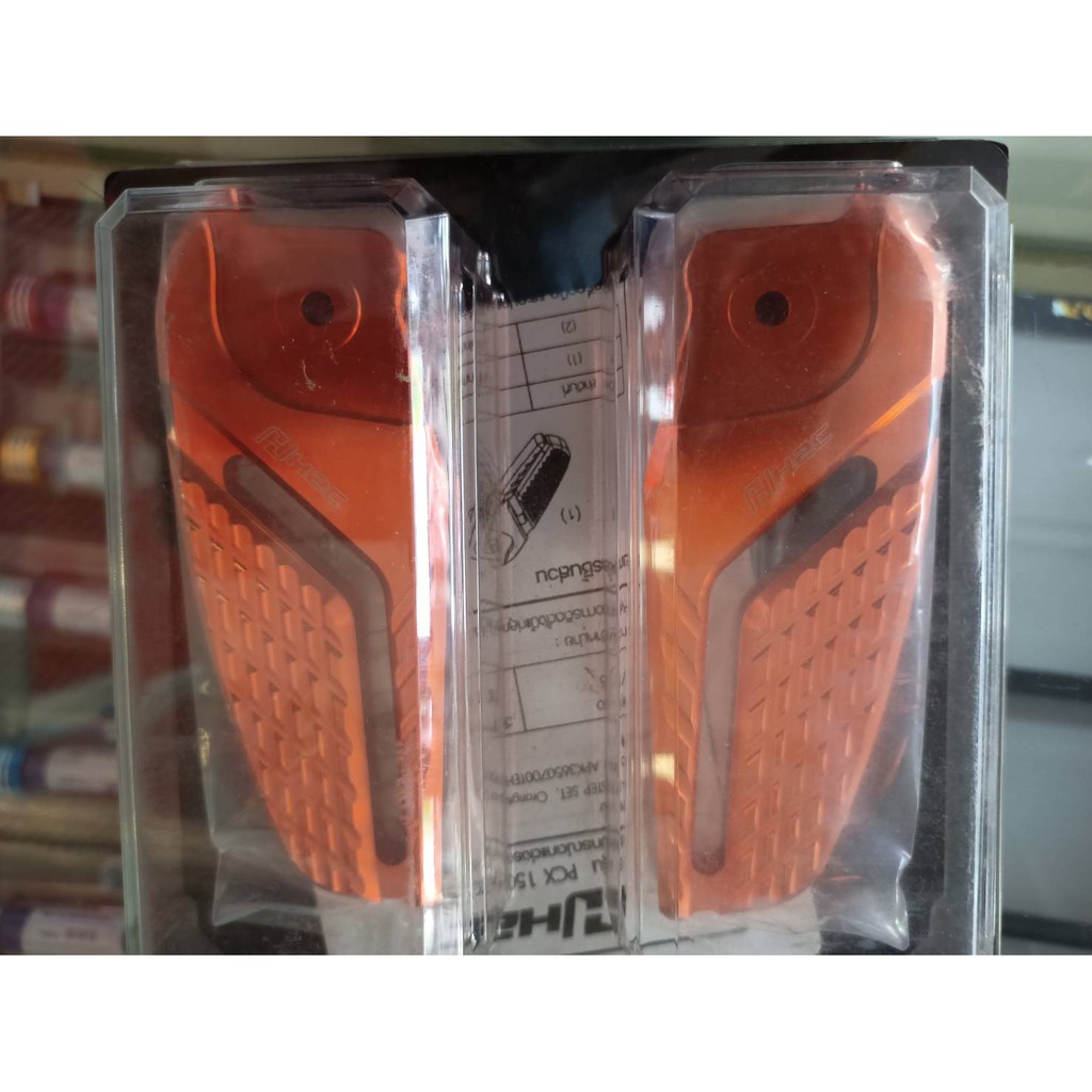 ชุดพักเท้าหลัง สีทอง สีส้ม อะไหล่แต่งH2C PCX150 ปี2016-2017 แท้HONDA APK36-50700TE
