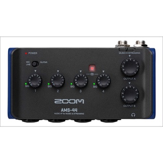 ออดิโออินเตอร์เฟส Zoom AMS44 Audio Interface 4-in/4-out 4 Preamps, 24-bit/96kHz AD/DA ***รับประกัน 1 ปี***