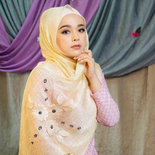 Hijab ผ้าพันยาววิ้งๆมาใหม่ล่าสุด พร้อมลายปักดอกไม้