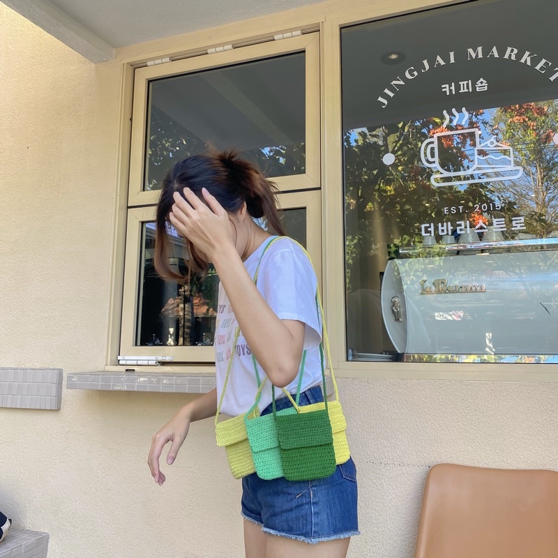 𝙘𝙧𝙤𝙨𝙨𝙗𝙤𝙙𝙮 𝙢𝙞𝙣𝙞 𝙗𝙖𝙜 [pre 2-4 วัน] กระเป๋าไหมพรมมีฝา กระเป๋าสะพาย เเฮนเมด handmade ไหมพรม งานฝีมือ ใบจิ๋ว แฟชั่น