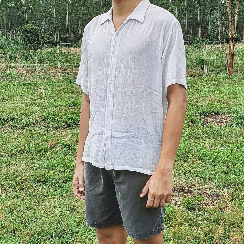 เสื้อเชิ้ตคอปก แขนสั้น ผ้าฝ้าย (Cotton) ไซส์ (S M L XL) 3 สี (ขาว ดำ ครีม) ทุกเพศ (Unisex) ผลิตไทย