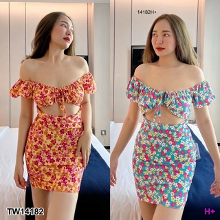 เดรสสั้น ลายดอก เว้าหน้าท้อง เอวยางยืด Short dress, floral print, bust cutout, elastic waist TT14182