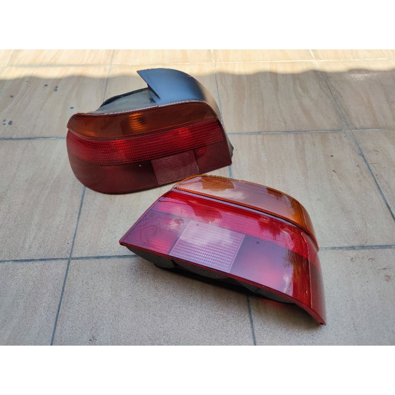 ไฟท้าย BMW E39 แท้ เก่าญี่ปุ่น (มีตำหนิ) ทักขอดูสภาพก่อนสั่งซื้อ!