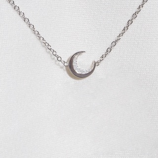 Silvermatters สร้อยคอ คริสตัลพระจันทร์ครึ่งเสี้ยว (Crescent Moon Crystal Necklace)