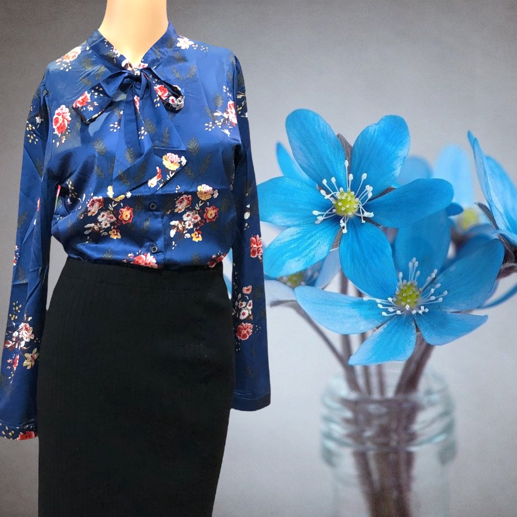 KDT 200 S -36" :  เสื้อสีน้ำเงิน ลายดอก คอผูกโบว์ สไตล์วินเทจ ขนาดอกไซด์ 36 เสื้อใหม่ (ไม่รวมกระโปรง