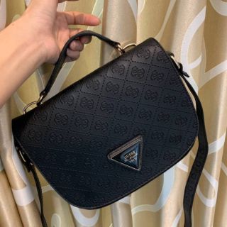 กระเป๋าสะพาย GUESS LOGO EMBOSSED  CROSSBODY BAG