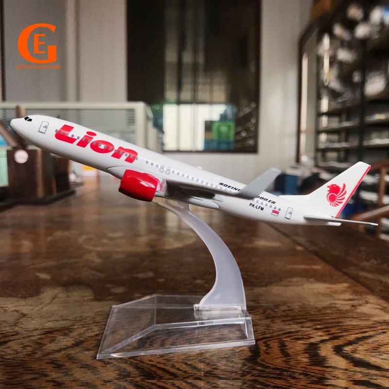 Lion Air B737 เครื่องบินรุ่นอินโดนีเซีย Lion Boeing 737 เครื่องบินเครื่องบิน Diecast รุ่นโลหะแข็ง