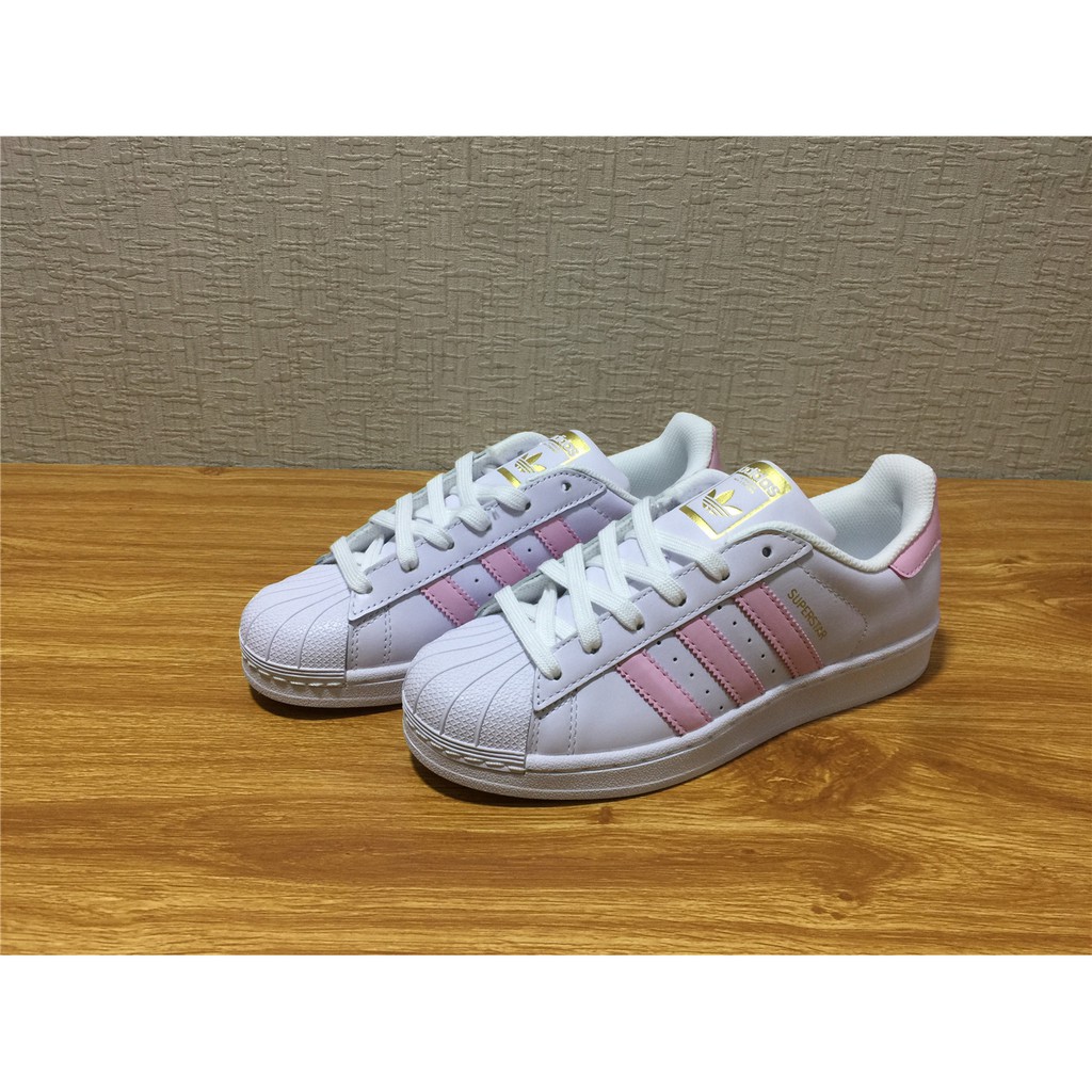 Adidas white powder head layer 36 NAS 39 Adidas white powder head layer 36 NAS 39