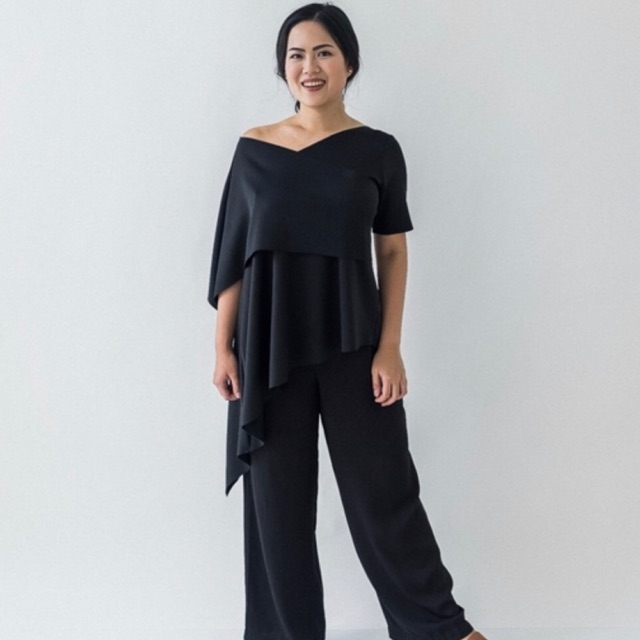 ..Eunoia Este Top in Black ไซส์ S