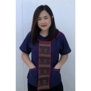 เสื้อพื้นเมืองคอกลม แต่งผ้าโชฟา (Native shirt)