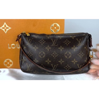 กระเป๋ารุ่น Louis Vuitton  POCHETTE ACCESSOIRES