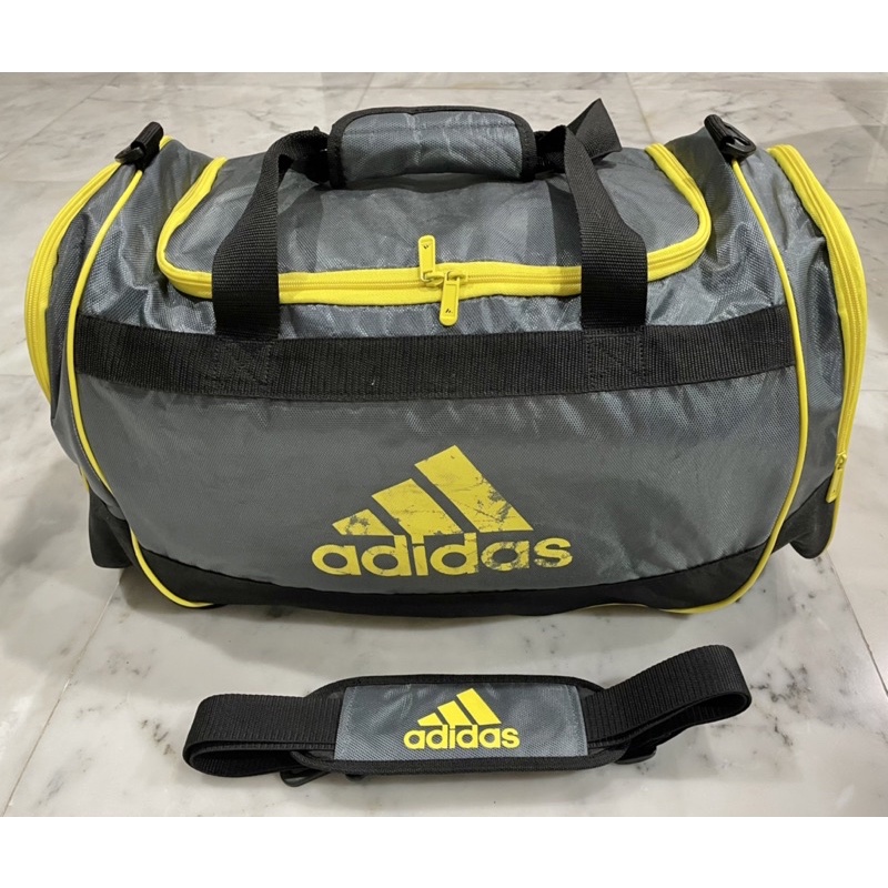 Adidas Duffle Bag อาดิดาส กระเป๋าฟิตเนส กระเป๋าเทรนนิ่ง กระเป๋าเดินทาง ของแท้ - ส่งฟรีไม่ใช้โค๊ด