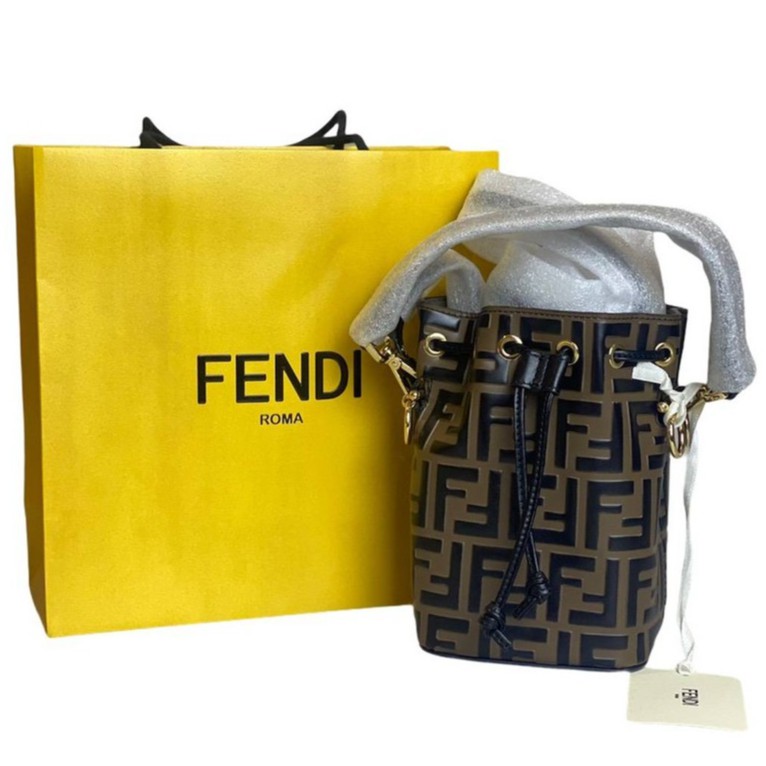 Fendi Mon Tresor Mini Bucket Bag กระเป๋าทรงบัคเก็ต ขนาดเล็ก สีน้ำตาล แบรนด์เฟนดิ
