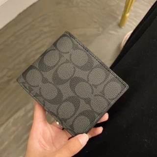 (พร้อมส่ง)เซทเข็มขัด สุดคุ้ม งานพรีเมี่ยม ได้ทั้งเข็มขัดและกระเป๋า