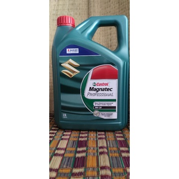 castrol น้ำมันเครื่อง 0w-20 แท้ศูนย์ แถมน้ำยาล้างหัวฉีดค่ะ