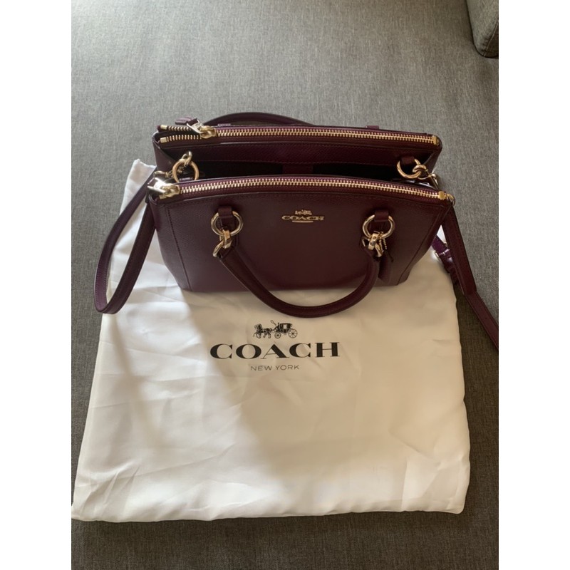 กระเป๋า Coach มือสองสีม่วง